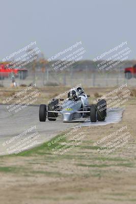 media/Oct-25-2025-CalClub SCCA (Sat) [[34c778dfbe]]/Group 5/Qualifying/